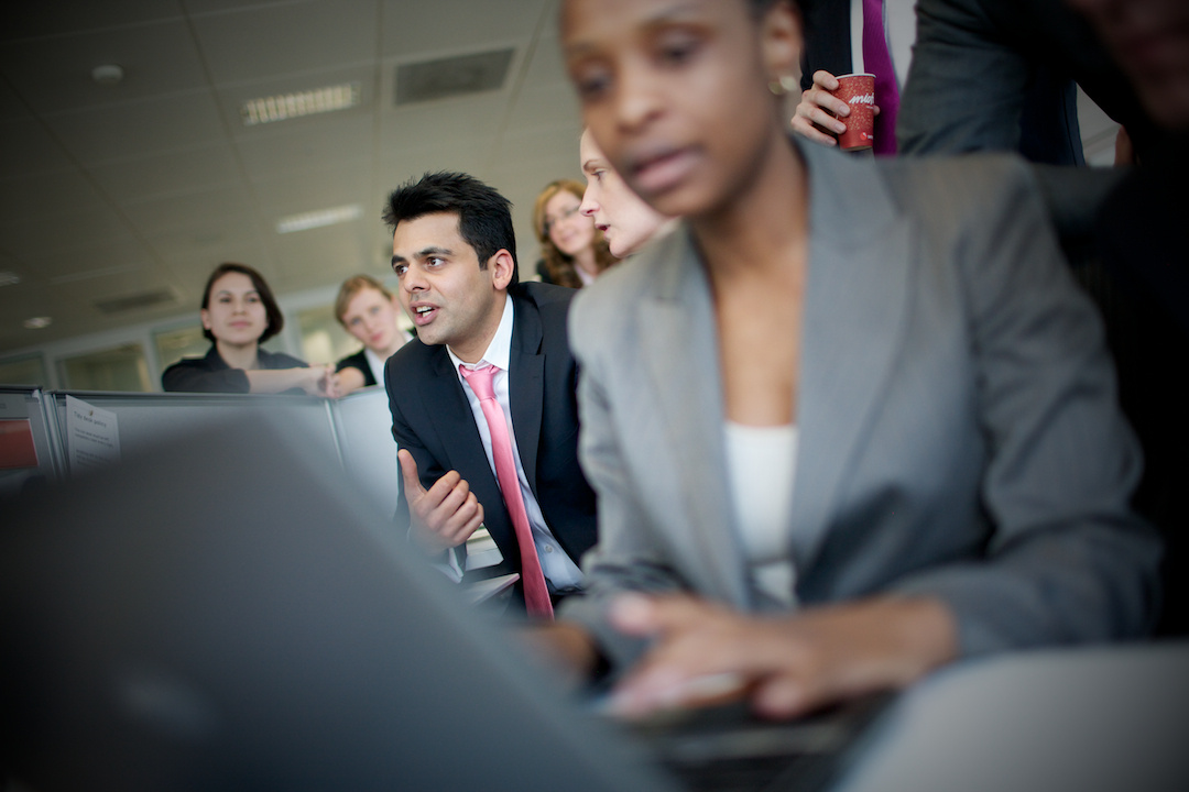 ERNST&YOUNG, photograph 7