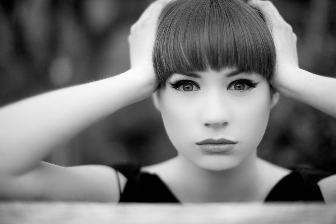 KARENGILLANCANNES2012, photograph 2