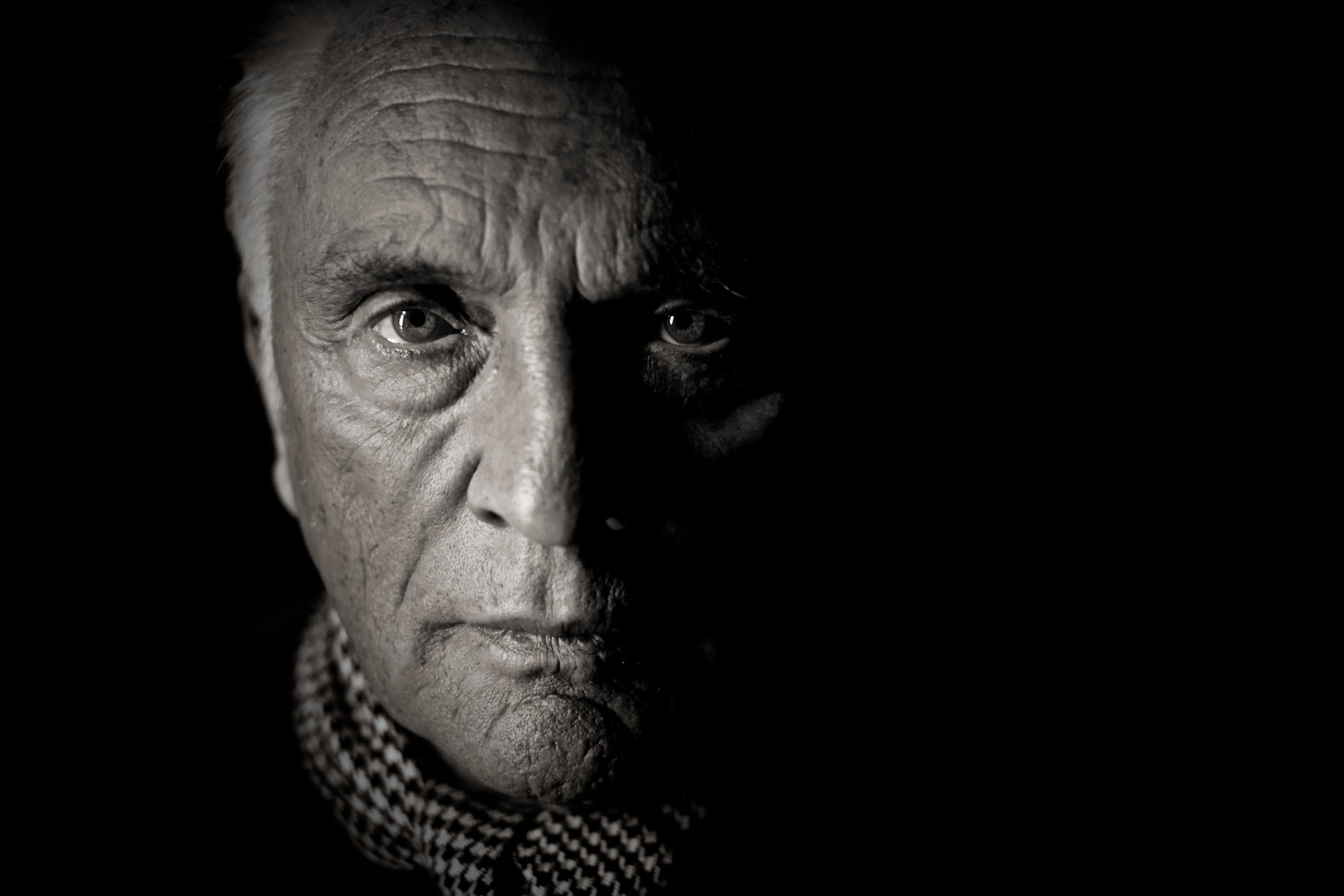 TERENCESTAMP17052013, photograph 2